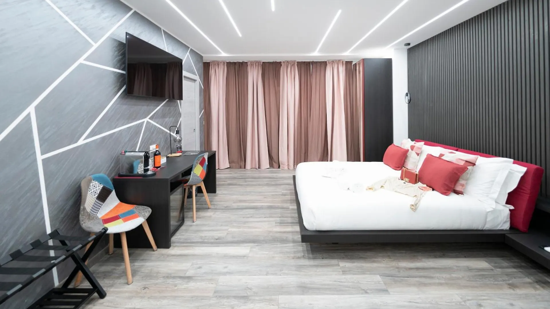 New Luxury Rooms Roma 0*,
