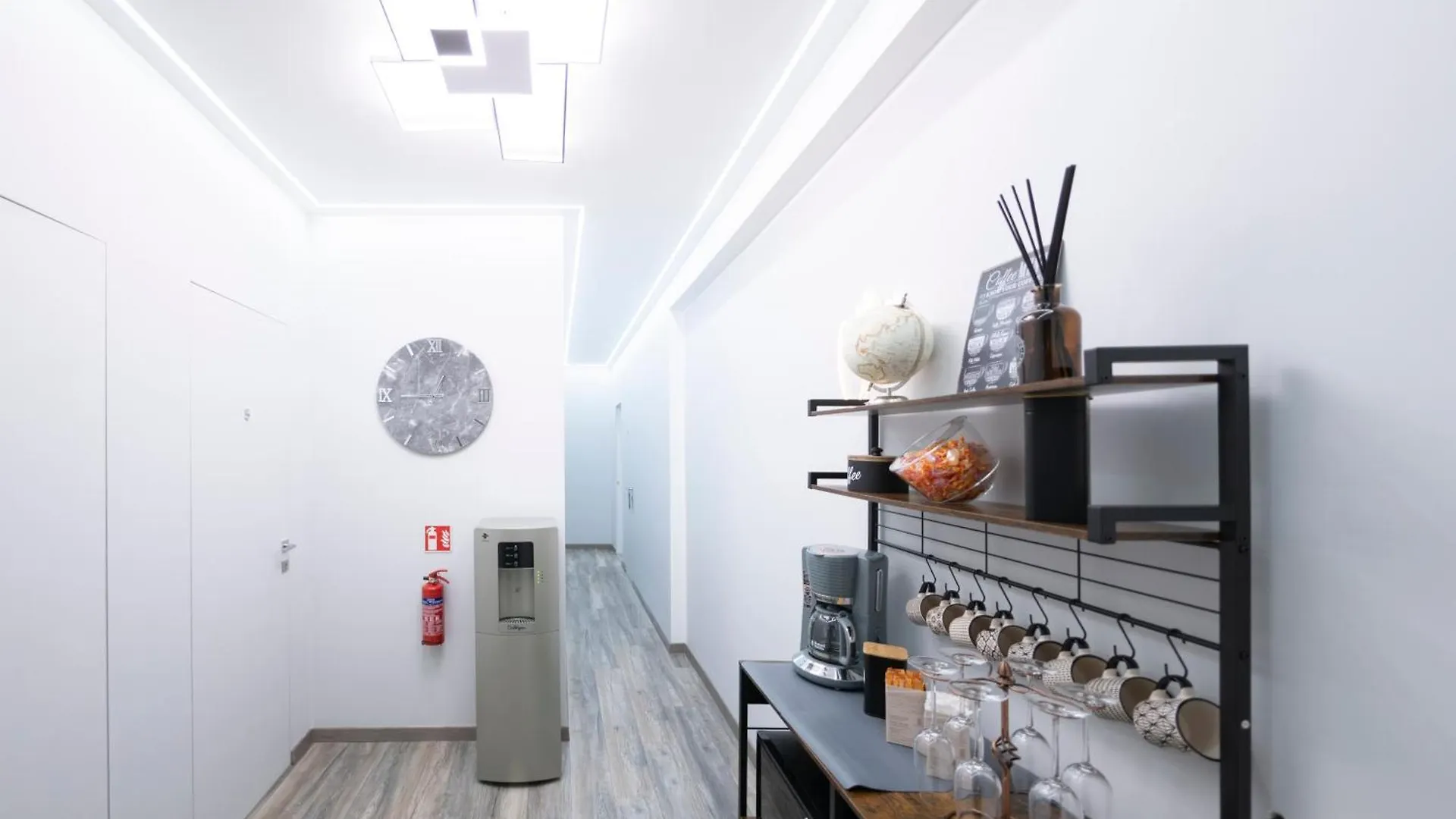 New Luxury Rooms Rome 0*,  Italy