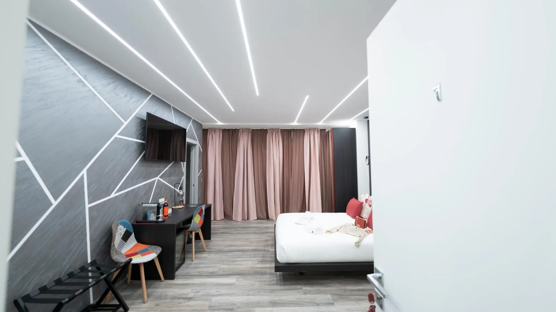 New Luxury Rooms Rome 0*,